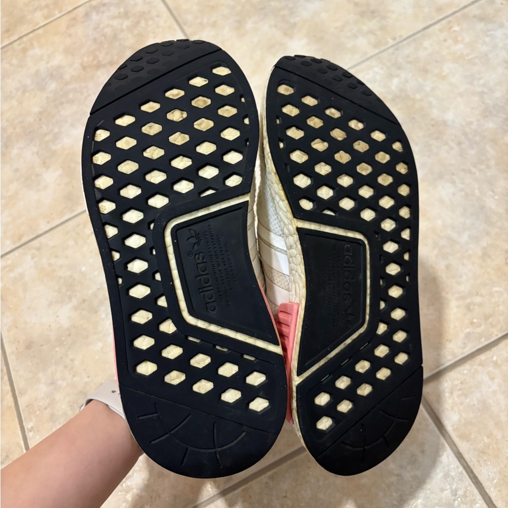 Adidas NMD R1 WHITE ROSE SNEAKERS - Picture 4 of 7